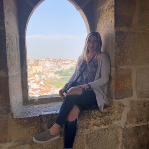 Meet your Posher, Isabel